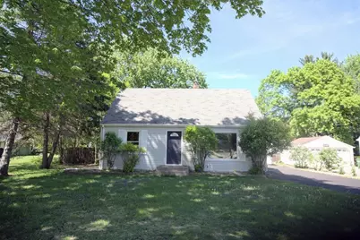 1051 Burke Avenue W, Roseville, MN 55113 - Photo 14