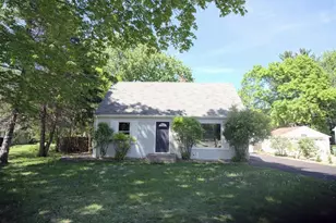 1051 Burke Ave W, Roseville, MN 55113 - Photo 14
