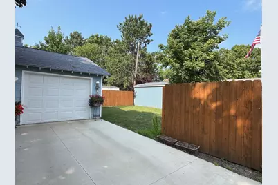 802 N Ramsey Avenue, Litchfield, MN 55355 - Photo 18