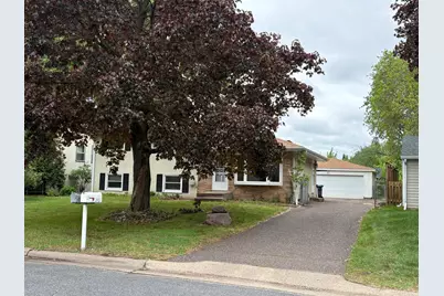 2539 Cowern Place E, North Saint Paul, MN 55109 - Photo 2