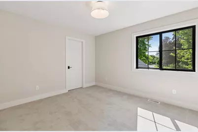 5521 Zenith Avenue S, Edina, MN 55410 - Photo 34