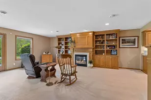 9755 Wedgewood Cir, Woodbury, MN 55125 - Photo 40