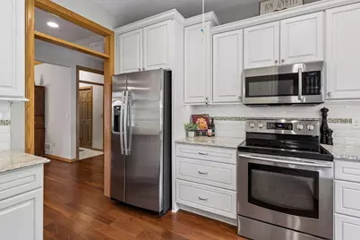 9755 Wedgewood Circle, Woodbury, MN 55125 - Photo 8