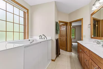 9755 Wedgewood Circle, Woodbury, MN 55125 - Photo 36