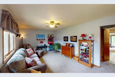 1112 Bridge Avenue, Albert Lea, MN 56007 - Photo 2