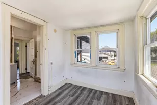 2213 Oak Park Ave N, Minneapolis, MN 55411 - Photo 12