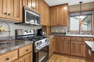 221 Kusilek St, River Falls, WI 54022 - Photo 10
