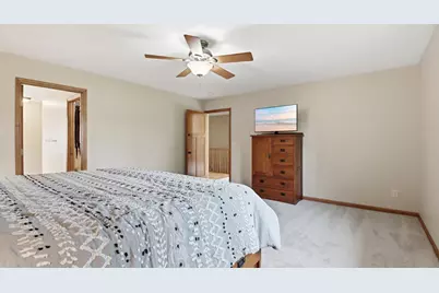 221 Kusilek Street, River Falls, WI 54022 - Photo 20