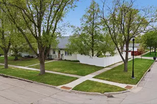 1401 19th St S, Fargo,  58103 - Photo 42