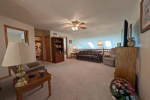2316 Viola Heights Dr NE, Rochester, MN 55906 - Photo 8