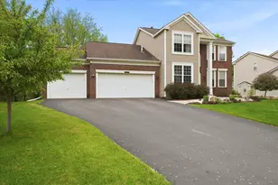 13040 Emmer Pl, Apple Valley, MN 55124 - Photo 2