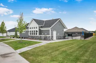 10884 Glacier Ln N, Maple Grove, MN 55369 - Photo 18