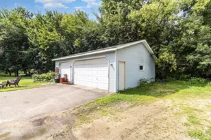 656 2nd St N, Bayport, MN 55003 - Photo 4