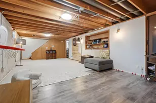 2400 Cavell Ave N, Golden Valley, MN 55427 - Photo 40