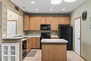 13936 52nd Ave N, Plymouth, MN 55446 - Photo 14