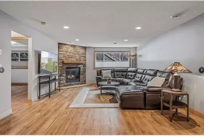 10512 Mississippi Circle N, Brooklyn Park, MN 55443 - Photo 12