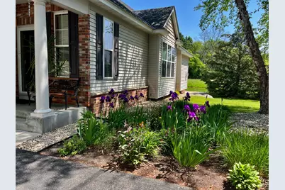 10512 Mississippi Circle N, Brooklyn Park, MN 55443 - Photo 2