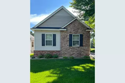 10512 Mississippi Circle N, Brooklyn Park, MN 55443 - Photo 2