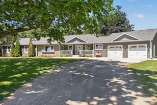 8405 50th St SE, Eyota, MN 55934 - Photo 1