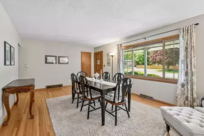 10643 Vessey Road, Bloomington, MN 55437 - Photo 12