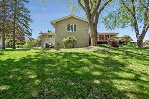 10643 Vessey Rd, Bloomington, MN 55437 - Photo 52