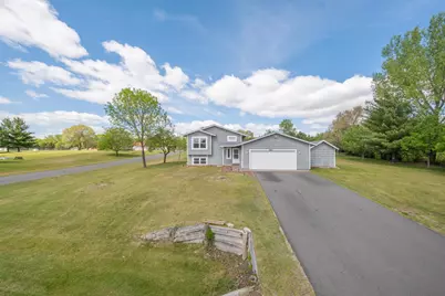 8809 Packard Avenue NE, Otsego, MN 55330 - Photo 2