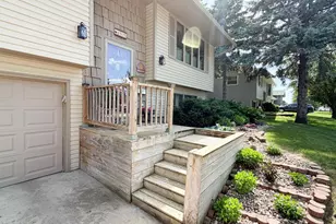 1925 Driftwood Ave, Worthington, MN 56187 - Photo 6