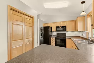 2813 Ashland Pl NW, Rochester, MN 55901 - Photo 12