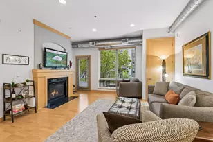 240 Spring St, Saint Paul, MN 55102 - Photo 12