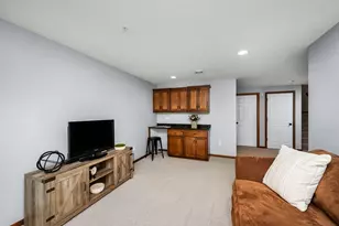 9531 Declaration Dr, Chanhassen, MN 55317 - Photo 26