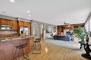 10741 Hawthorn Trail, Woodbury, MN 55129 - Photo 10