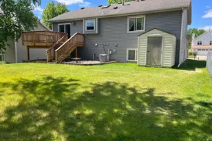 2408 Crestmount Ln, Burnsville, MN 55306 - Photo 2