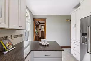 1377 Grand Ave, Saint Paul, MN 55105 - Photo 24