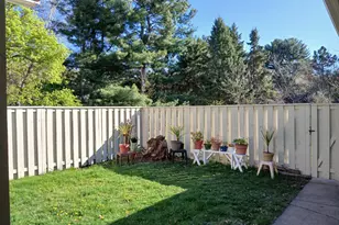 1074 Carmel Ct, Shoreview, MN 55126 - Photo 4