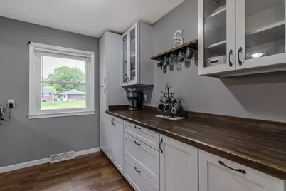 360 N Park Avenue, Le Center, MN 56057 - Photo 10