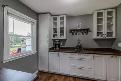 360 N Park Avenue, Le Center, MN 56057 - Photo 8