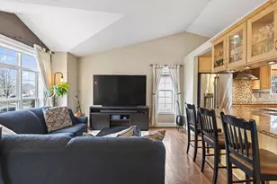 392 Pendryn Hill Curve, Woodbury, MN 55125 - Photo 6