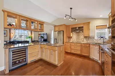392 Pendryn Hill Curve, Woodbury, MN 55125 - Photo 16