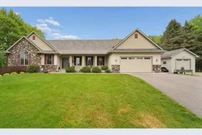 1118 25th Street NW, Buffalo, MN 55313 - Photo 2