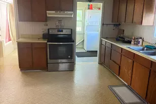 408 W Nokomis St, Osakis, MN 56360 - Photo 4