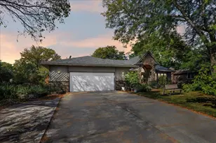 479 Mary St S, Maplewood, MN 55119 - Photo 2
