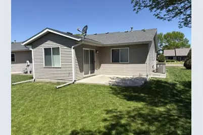 306 11th Avenue NE, Waseca, MN 56093 - Photo 2