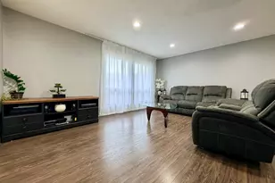1736 Douglas Ave, Worthington, MN 56187 - Photo 6