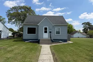509 17th St S, Benson, MN 56215 - Photo 1