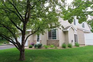 5439 Fawn Ct SE, Prior Lake, MN 55372 - Photo 2
