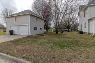 504 2nd St SW, Madelia, MN 56062 - Photo 34