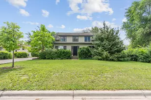 636 School St, Anoka, MN 55303 - Photo 2
