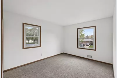 9225 Northwood Parkway, New Hope, MN 55427 - Photo 20