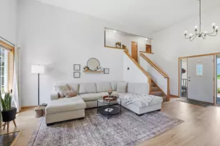 971 Lacy Ct, Belle Plaine, MN 56011 - Photo 8