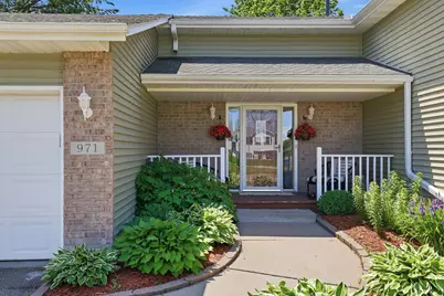 971 Lacy Court, Belle Plaine, MN 56011 - Photo 2